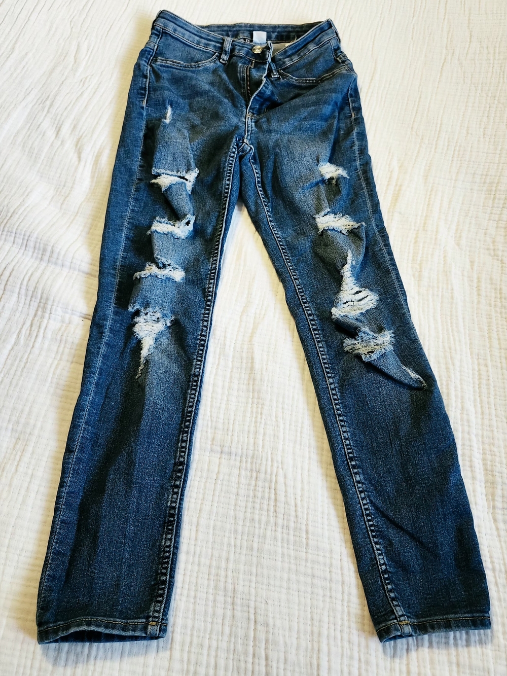 Divided Women's Ripped Skinny Jeans - Dark Blue